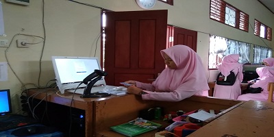 Free HTML5 Bootstrap Template by FreeHTML5.co