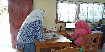 Free HTML5 Bootstrap Template by FreeHTML5.co