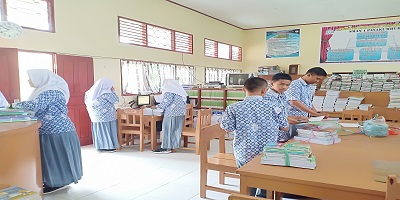 Free HTML5 Bootstrap Template by FreeHTML5.co