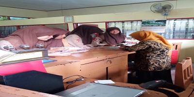 Free HTML5 Bootstrap Template by FreeHTML5.co